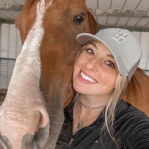 Meet your Posher, Shan